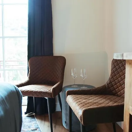 Bed & Breakfast Moselhaus Ediger-Eller