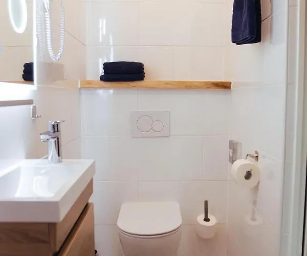 Bed and Breakfast Moselhaus Ediger-Eller